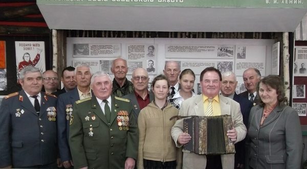 Трофейная гармонь стала новым экспонатом музея народной славы СШ №1 г. п. Лиозно