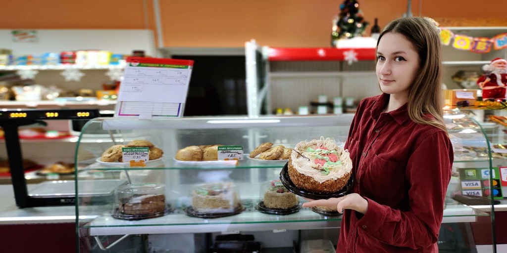 Анастасия Толкачева молодой специалист кондитерского цеха